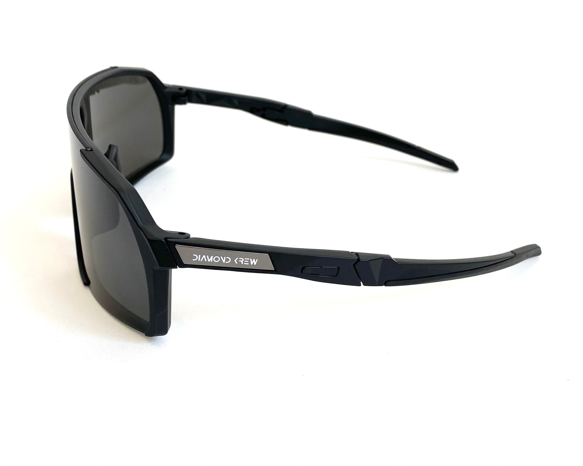 Diamond Krew Closer Polarized Baseball Sunglasses | black frame and polarized lens detail