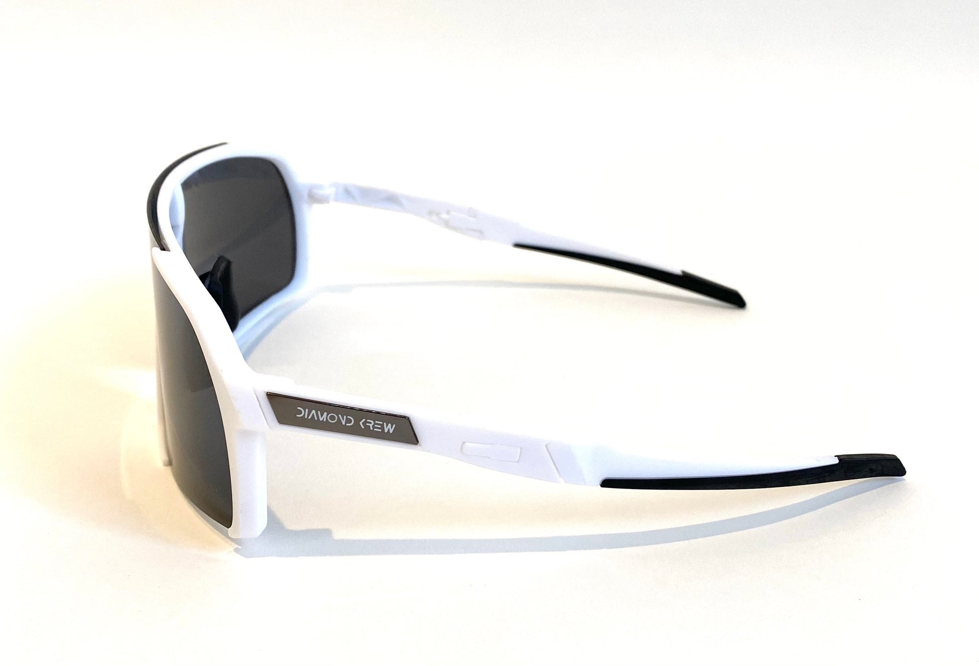 Diamond Krew Starter Polarized Baseball Sunglasses | black frame and polarized lens detail