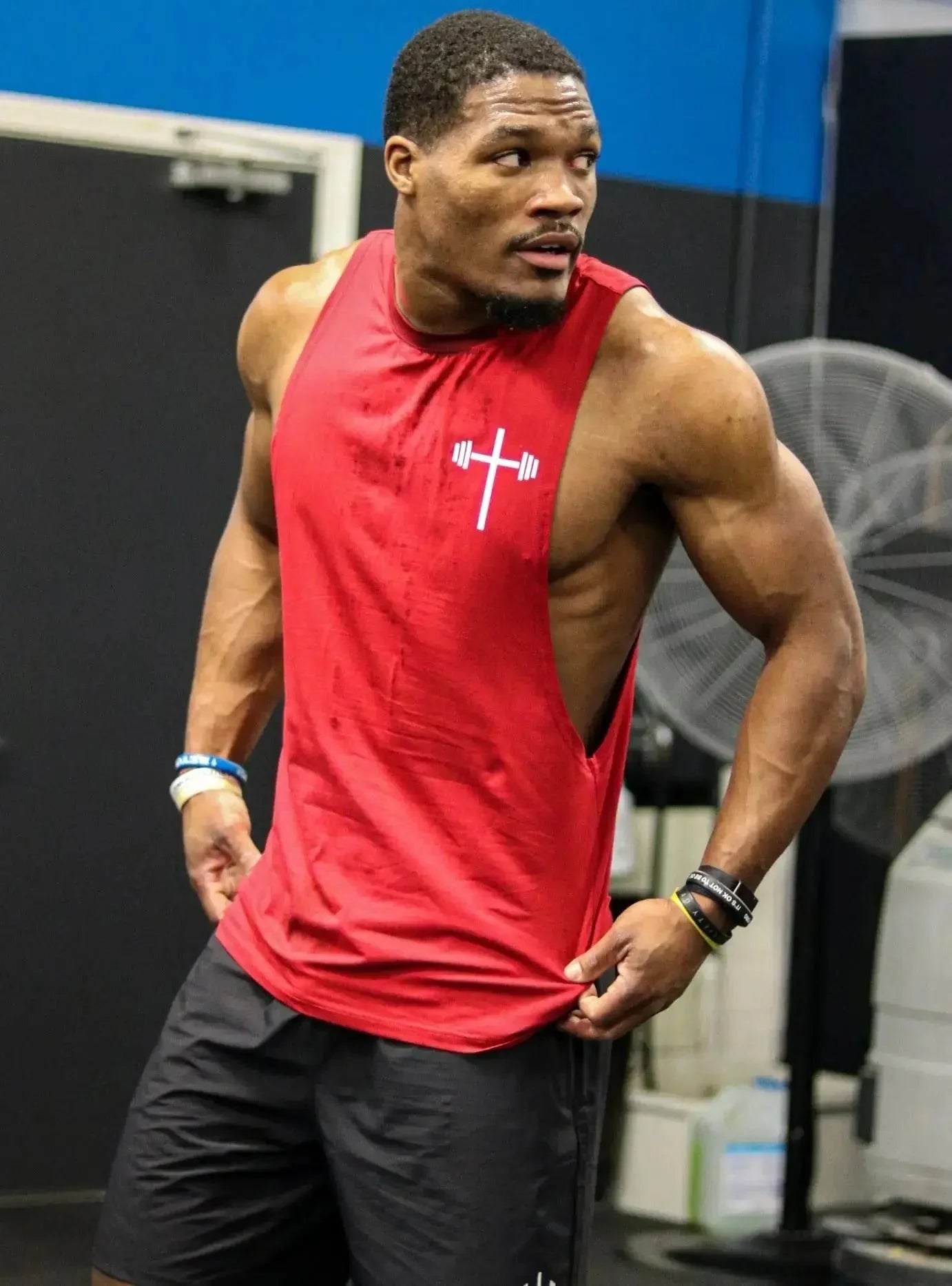 Premium Cut Off shirt red